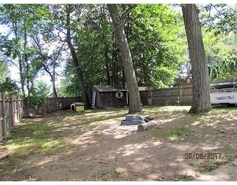 12 Ball St, Worcester, MA 01603 photo 4