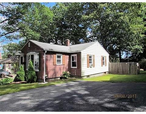 12 Ball St, Worcester, MA 01603 photo 2
