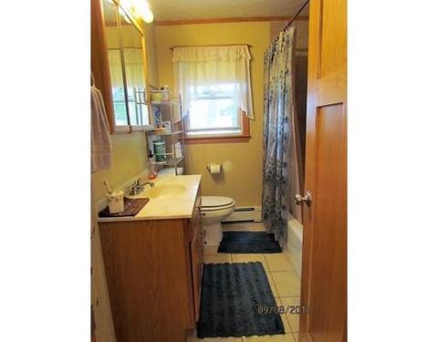 12 Ball St, Worcester, MA 01603 photo 10