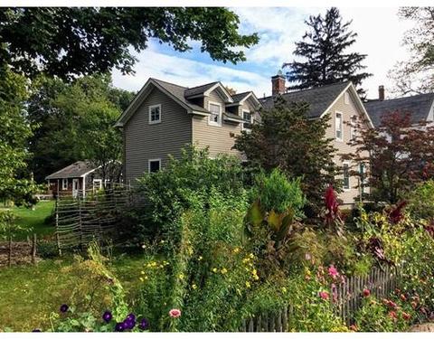 27 Clark St, Easthampton, MA 01027 photo 1