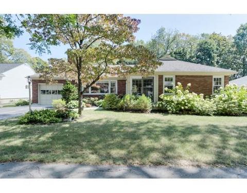 16 Herbert Rd, Worcester, MA 01602 photo 1