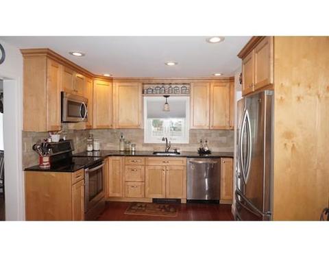 59 Tulsa St, Springfield, MA 01118 photo 15