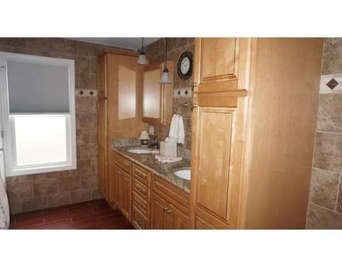 59 Tulsa St, Springfield, MA 01118 photo 9