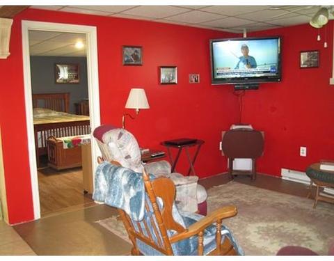 7 Humes St, Webster, MA 01570 photo 9