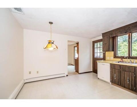 18 Arrow Cir, Reading, MA 01867 photo 7