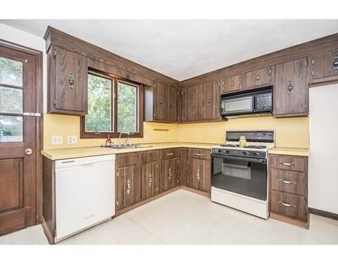 18 Arrow Cir, Reading, MA 01867 photo 4