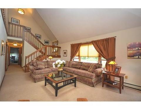 66 Dodge Hill Rd, Sutton, MA 01590 photo 4
