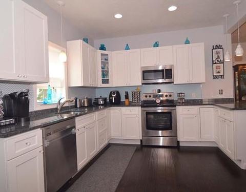 28 Oliver St, Fall River, MA 02724 photo 2