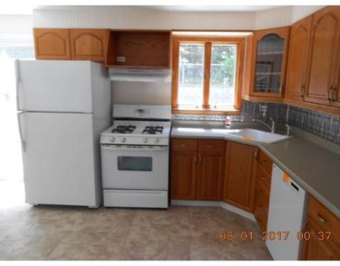 143 Blanan Dr, Chicopee, MA 01020 photo 5