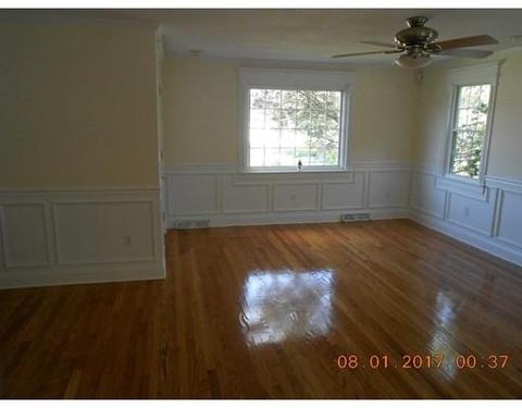 143 Blanan Dr, Chicopee, MA 01020 photo 4