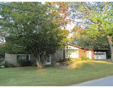 15 E Park Rd, Sterling, MA 01564 photo 2
