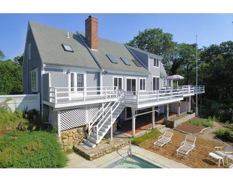 17 Cedar St, Mashpee, MA 02649 photo 1