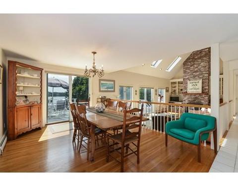 17 Cedar St, Mashpee, MA 02649 photo 8