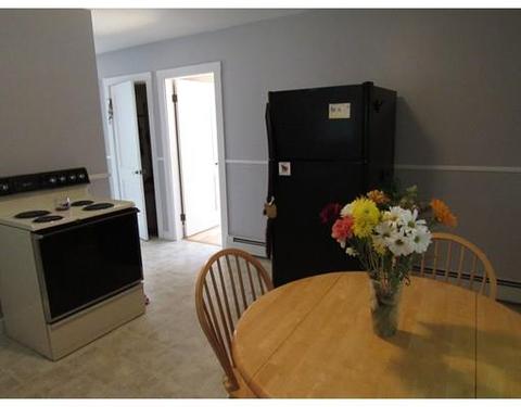 51 Robert St, Dracut, MA 01826 photo 10
