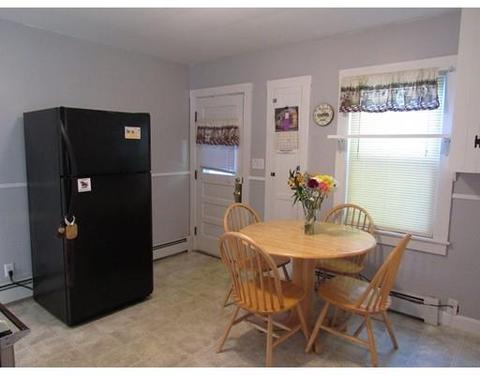 51 Robert St, Dracut, MA 01826 photo 9