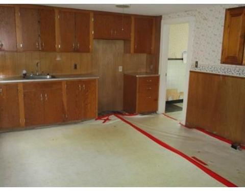 112 Emerald St, Gardner, MA 01440 photo 5