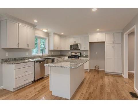10 Devarney Ct, Shirley, MA 01464 photo 4