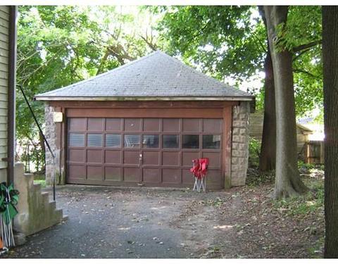 29 High St, West Springfield, MA 01089 photo 2