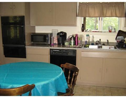 29 High St, West Springfield, MA 01089 photo 4