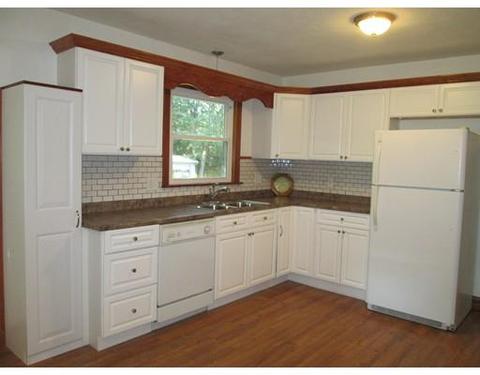 28 Doyle Ave, Springfield, MA 01104 photo 4