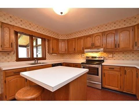 230 Manchaug Rd, Sutton, MA 01590 photo 2