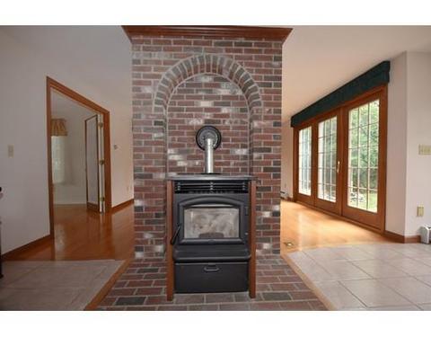 61 Macy St, Raynham, MA 02767 photo 8
