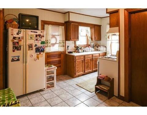 12 Bartlett St, Beverly, MA 01915 photo 6