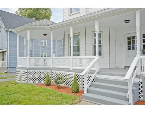22 Madison St, Chicopee, MA 01020 photo 2