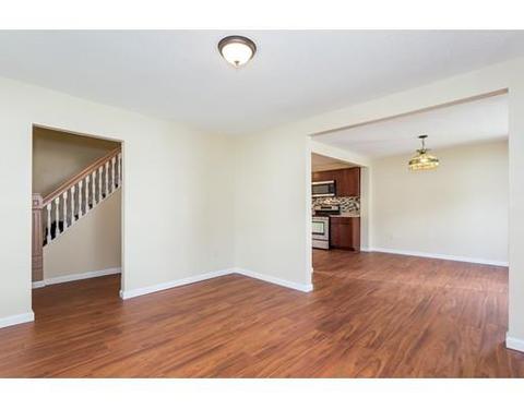 74 Gresham St, Springfield, MA 01119 photo 8
