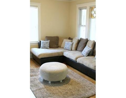 4 Genoa St, Worcester, MA 01603 photo 9