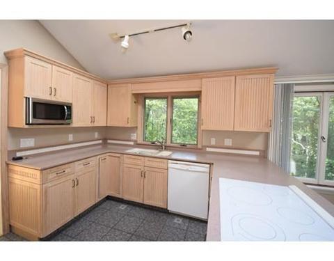 9 Ely Rd, Wilbraham, MA 01095 photo 2