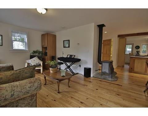 4 Arnold Way, Gloucester, MA 01930 photo 3