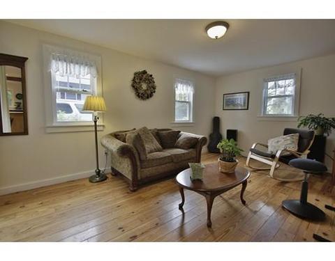 4 Arnold Way, Gloucester, MA 01930 photo 2