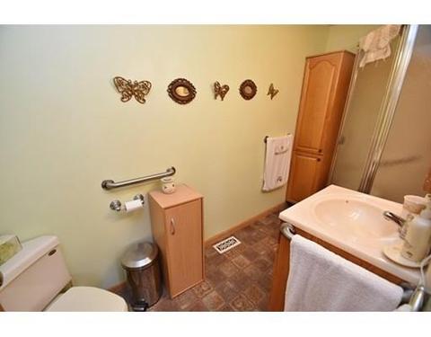 7 Williams St, Dudley, MA 01571 photo 6