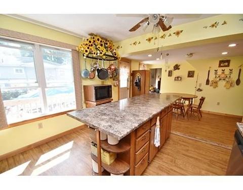 7 Williams St, Dudley, MA 01571 photo 4