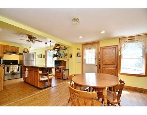 7 Williams St, Dudley, MA 01571 photo 2