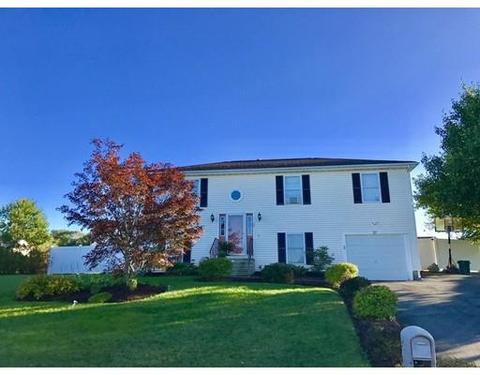 27 Four Winds Dr, Fall River, MA 02720 photo 4