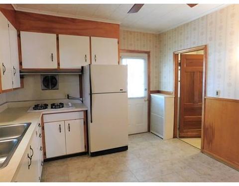 24 Pine St, West Springfield, MA 01089 photo 6