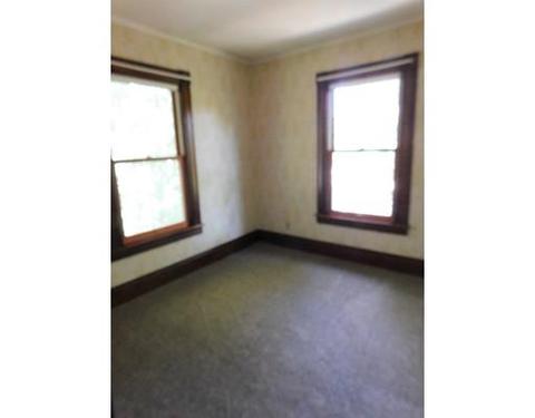 24 Pine St, West Springfield, MA 01089 photo 15
