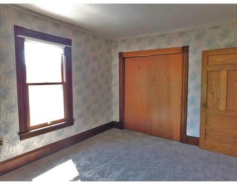 24 Pine St, West Springfield, MA 01089 photo 18