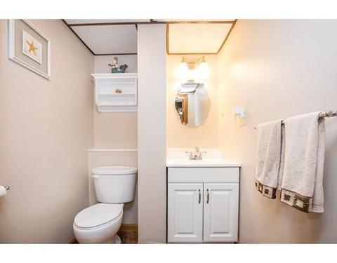 29 Roosevelt Rd, Dedham, MA 02026 photo 28