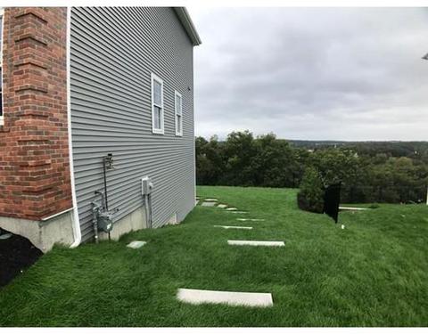 2 Hitching Hl, Saugus, MA 01906 photo 3
