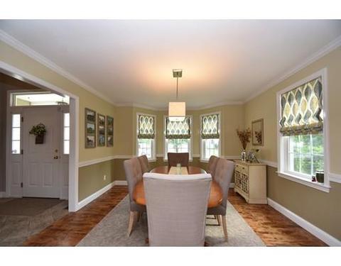 14 Jay Dr, Framingham, MA 01701 photo 5