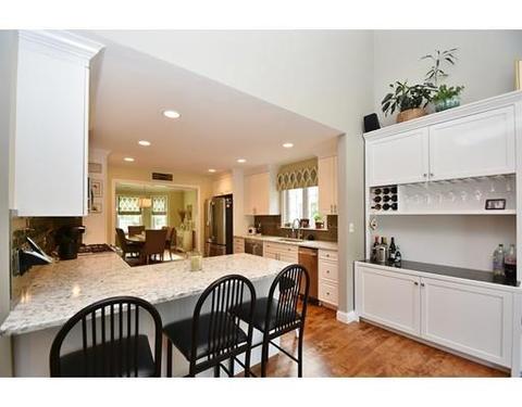 14 Jay Dr, Framingham, MA 01701 photo 4