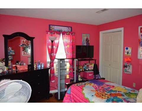 87 Clantoy St, Springfield, MA 01104 photo 15