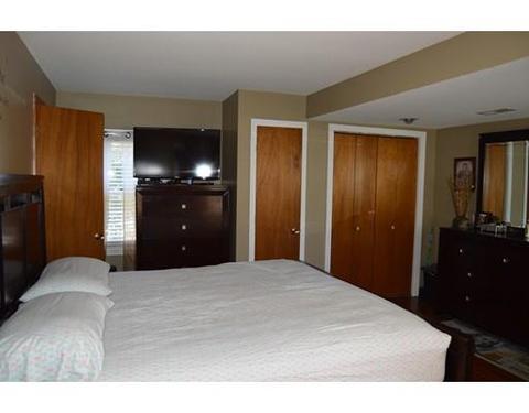 87 Clantoy St, Springfield, MA 01104 photo 12