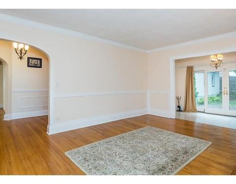 109 Wayne St, Springfield, MA 01118 photo 10