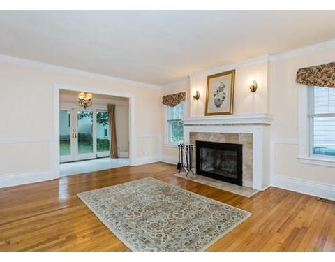 109 Wayne St, Springfield, MA 01118 photo 8