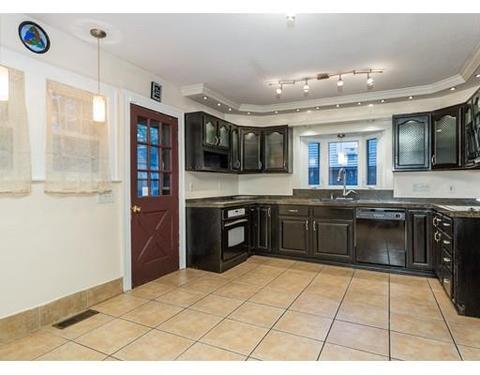 109 Wayne St, Springfield, MA 01118 photo 16