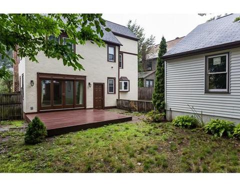 109 Wayne St, Springfield, MA 01118 photo 5